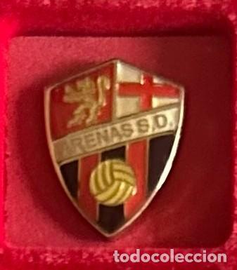 Collezionismo sportivo: Pin de futbol del Club SD Arenas Zaragoza
