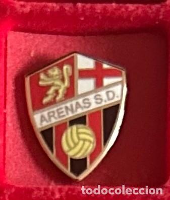 Collezionismo sportivo: Pin de futbol del Club SD Arenas Zaragoza