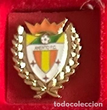 Collezionismo sportivo: Pin de futbol del Club Anento FC Zaragoza
