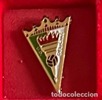 Collezionismo sportivo: Pin de futbol del Club UD Delicias Zaragoza