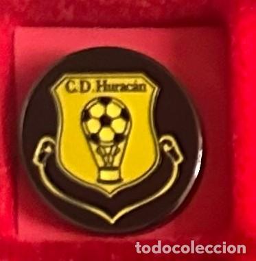 Collectionnisme sportif: Pin de futbol del Club CD HUracanZaragoza