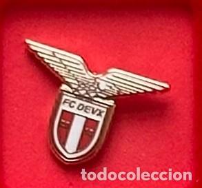 Collectionnisme sportif: Pin de futbol del Club Deux FC Zaragoza