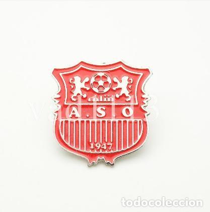 Sammelleidenschaft Sport: Badge Pin football clubs of African - &rdquo; ASO Chlef &rdquo; ALGERIA