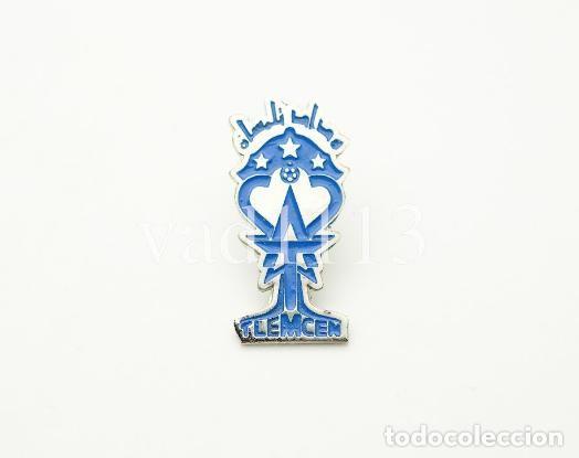 Sammelleidenschaft Sport: Badge Pin football clubs of African - &rdquo; Widad Athletic Tlemcen &rdquo; ALGERIA
