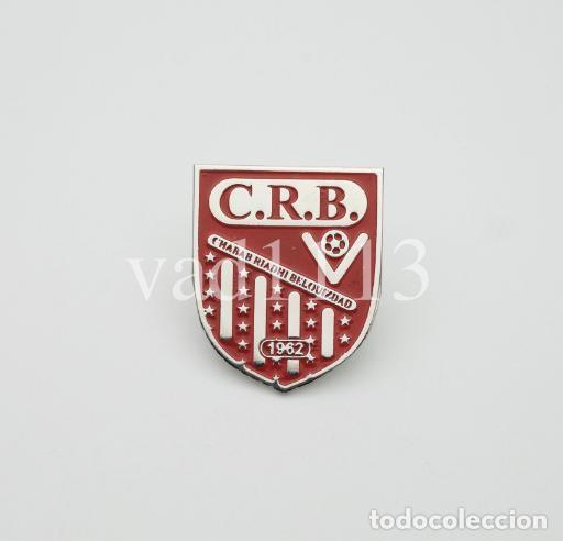 Sammelleidenschaft Sport: Badge Pin football clubs of African - &rdquo; CR Belouizdad &rdquo; ALGERIA