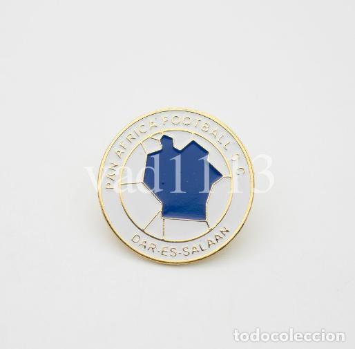 Collezionismo sportivo: Badge Pin football clubs of African - &rdquo; Pan Africa Football SC &rdquo; TANZANIA