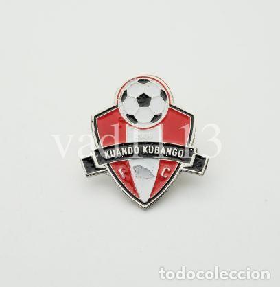 Collezionismo sportivo: Badge Pin football clubs of African - &rdquo; Cuando Cubango FC &rdquo; Angola