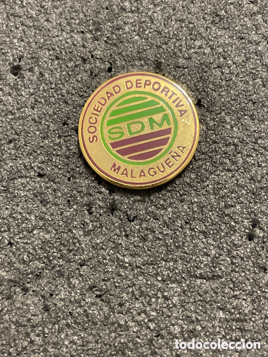 Collezionismo sportivo: Pin 48 SOCIEDAD DEPORTIVA MALAGUE&Ntilde;A - Malaga