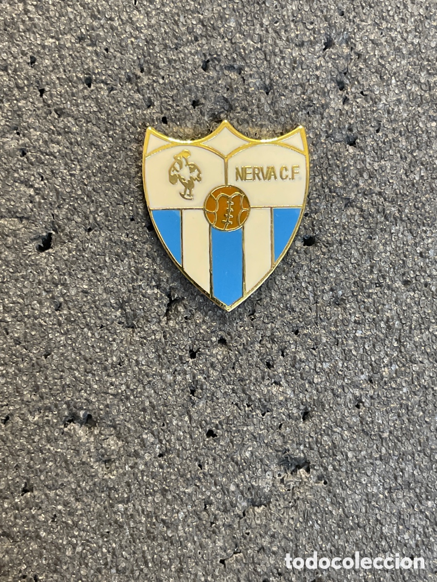 Collezionismo sportivo: Pin 52 NERVA C.F. - Nerva (Huelva)