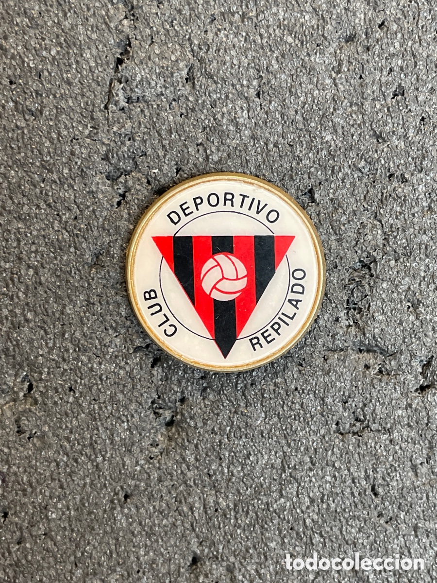 Collezionismo sportivo: Pin 55 C.D. REPILADO - El Repilado (Huelva)