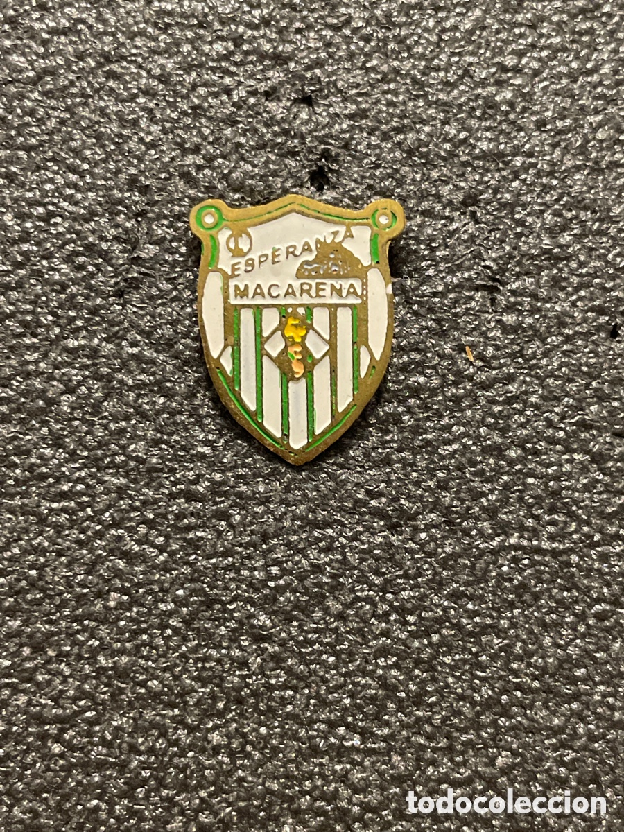Colecionismo desportivo: Pin 77 C.D. ESPERANZA MACARENA - Sevilla