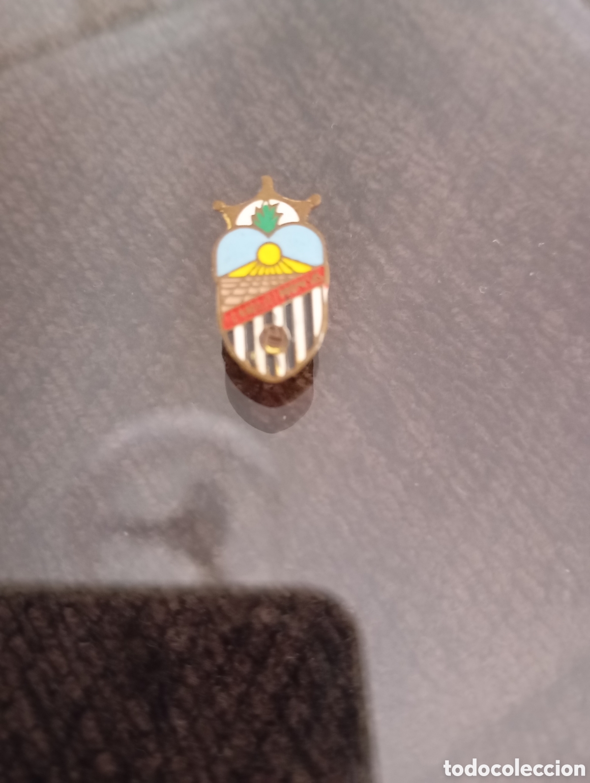 Collezionismo sportivo: Pin ojal club deportivo Badajoz promesas