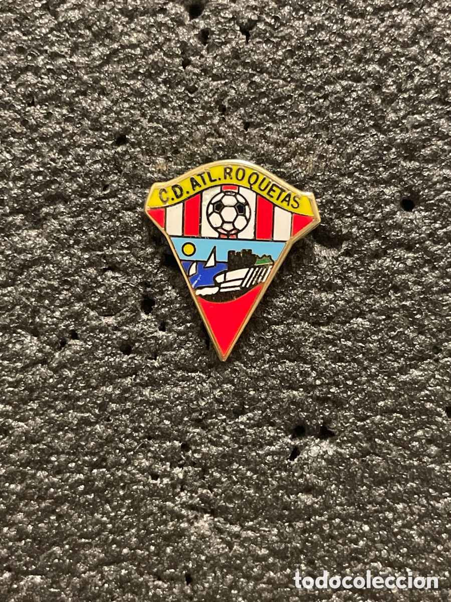 Collezionismo sportivo: Pin 127 C.D. ATLETICO ROQUETAS - Roquetas de Mar (Almer&iacute;a)