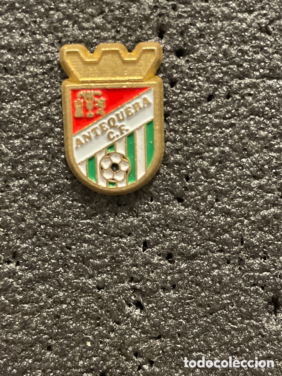 Collezionismo sportivo: Pin 171 ANTEQUERA C.F. - Antequera (M&aacute;laga)