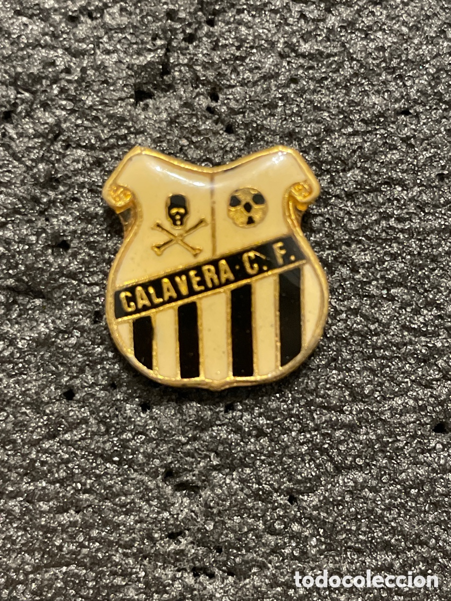 Colecionismo desportivo: Pin 178 CALAVERA C.F. - Sevilla