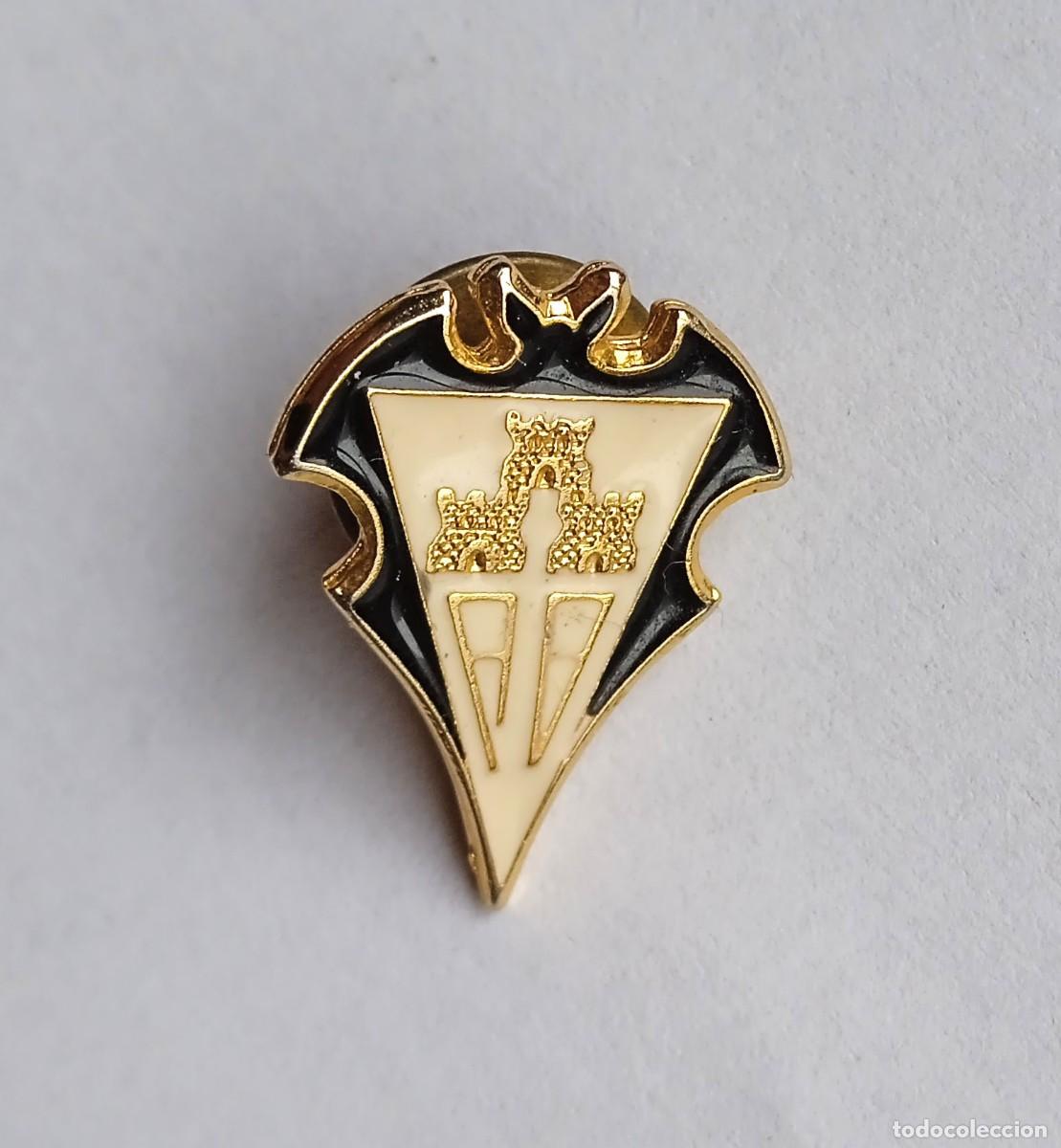 Collezionismo sportivo: pin albacete balompie, c.f.