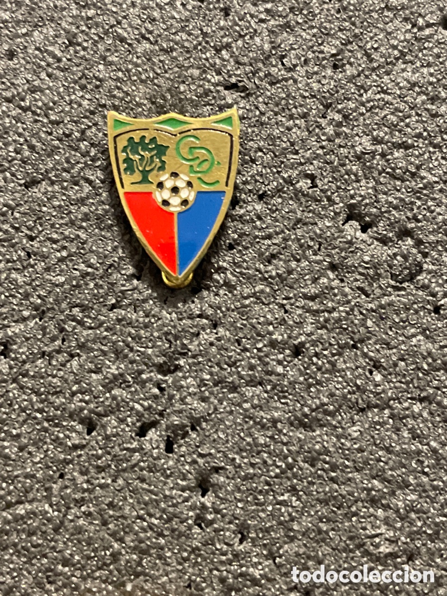 Collezionismo sportivo: Pin 196 C.D. CORCOYA - Corcoya (Sevilla)