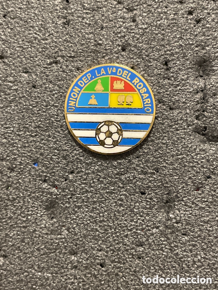 Collezionismo sportivo: Pin 224 U.D. VILLANUEVA DEL ROSARIO - Villanueva del Rosario (M&aacute;laga)