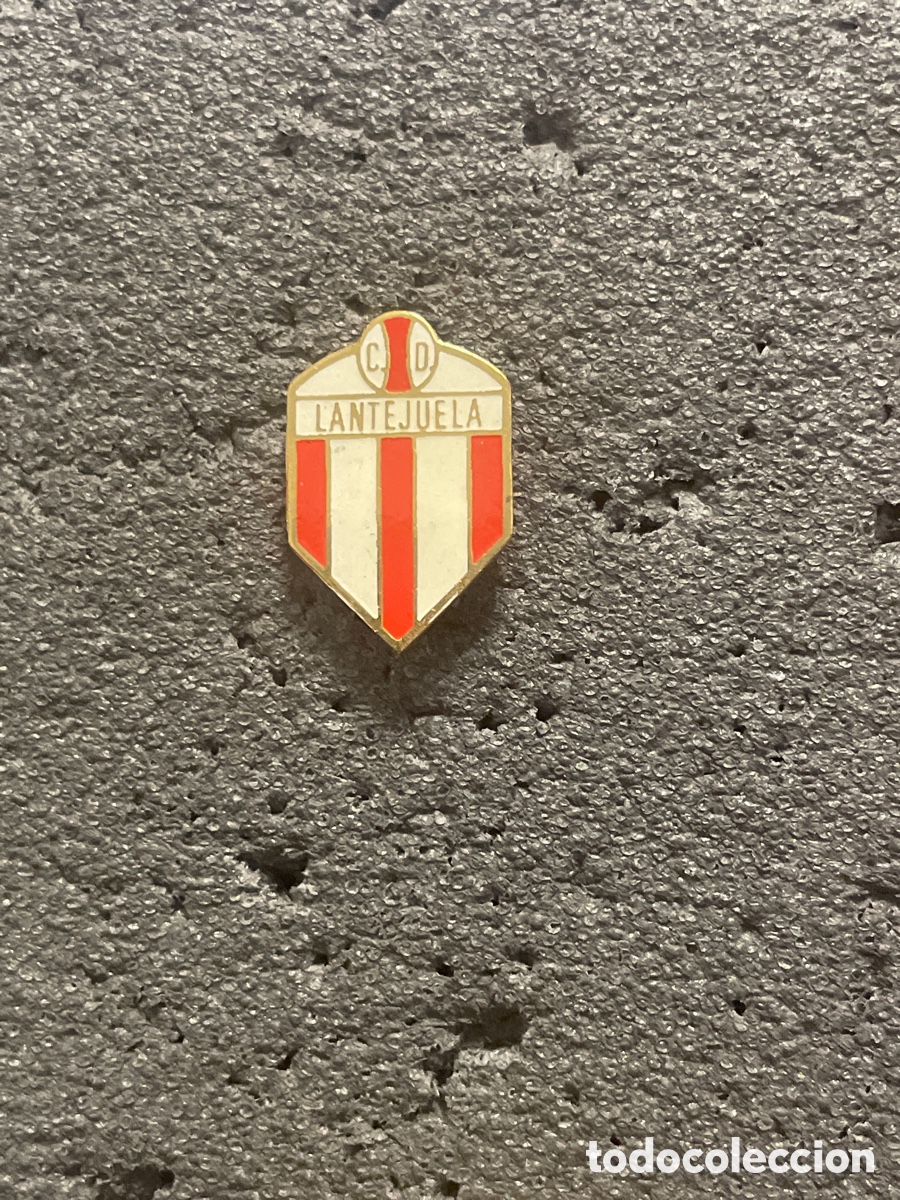 Collezionismo sportivo: Pin 256 C.D. LANTEJUELA - La Lantejuela(Sevilla)