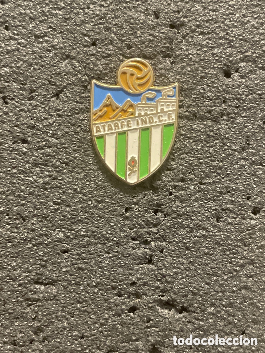 Collezionismo sportivo: Pin 258 ATARFE INDUSTRIAL C.F. - Atarfe (Granada)