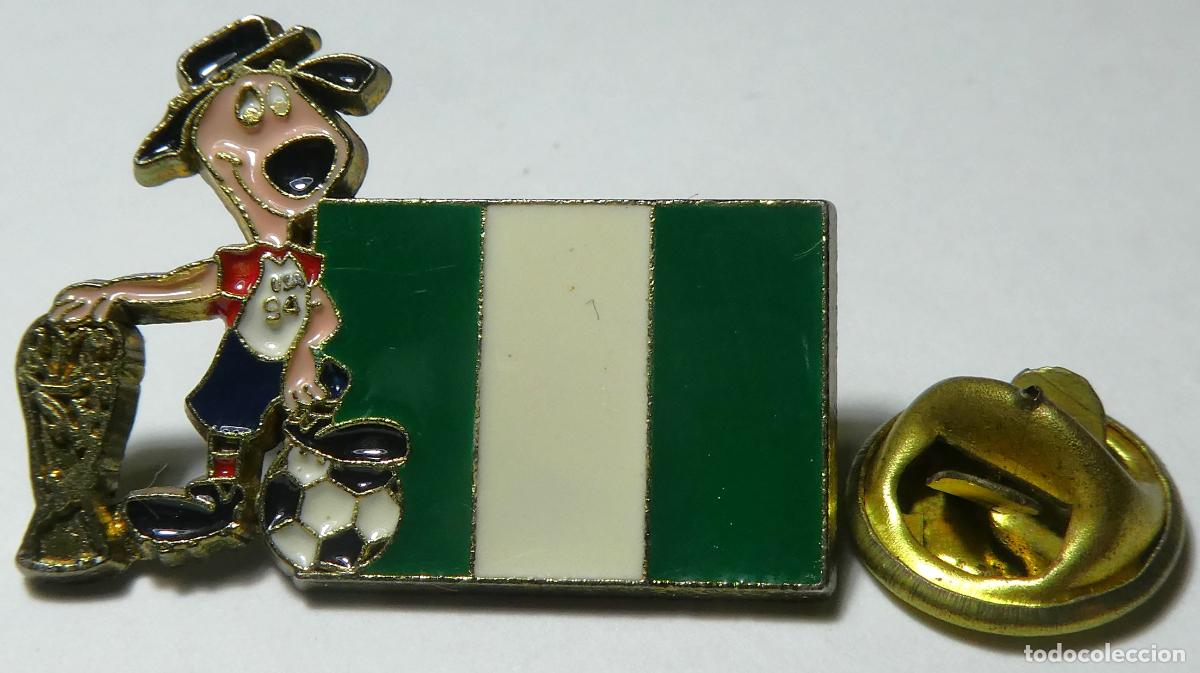 Sammelleidenschaft Sport: Pin Mundiales de Futbol en USA Estados Unidos 1994 selecci&oacute;n de Nigeria