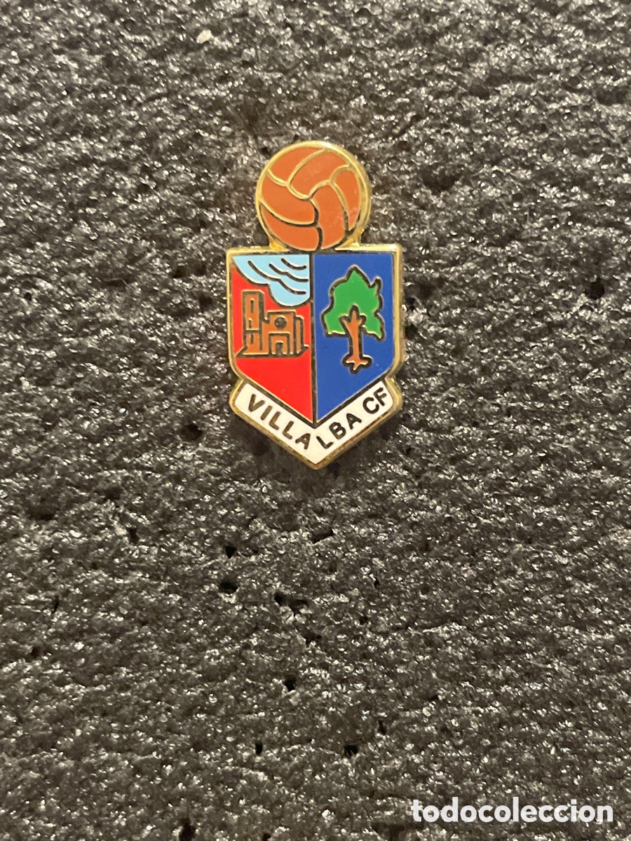 Collezionismo sportivo: Pin 317 VILLALBA C.F. - Villalba del Alcor (Huelva)