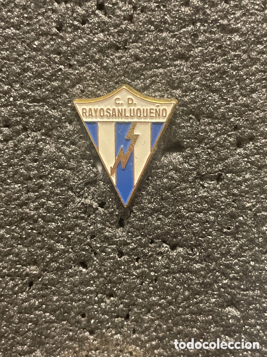 Collezionismo sportivo: Pin 326 C.D. RAYO SANLUQUE&Ntilde;O - Sanlucar de Barrameda (C&aacute;diz)