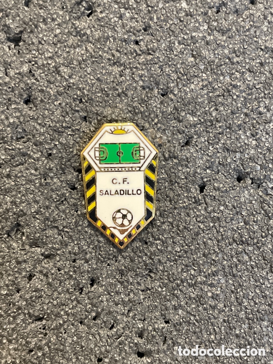 Collectionnisme sportif: Pin 359 C.F. SALADILLO - Algeciras (C&aacute;diz)