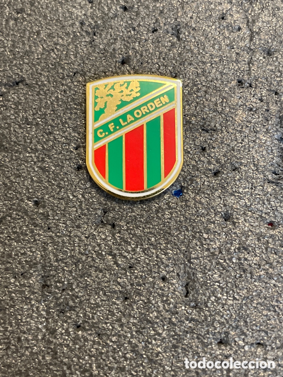 Collectionnisme sportif: Pin 364 C.F. LA ORDEN - Huelva