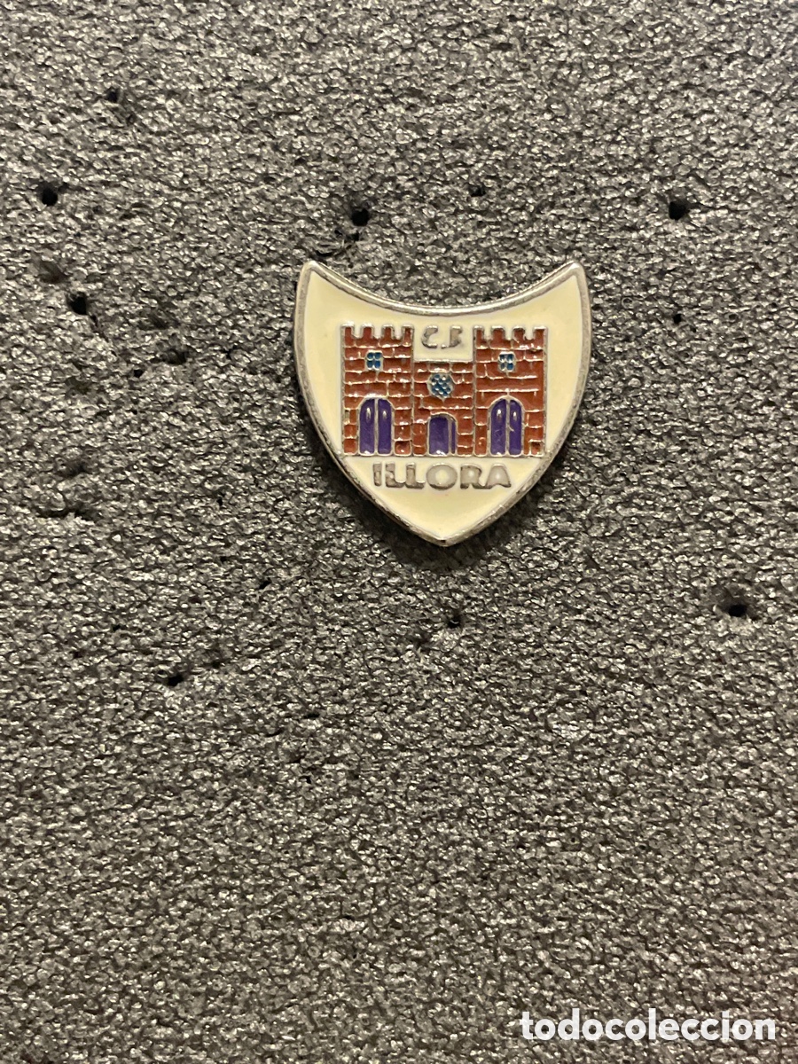 Collezionismo sportivo: Pin 473 C.F. ILLORA - Illora (Granada)
