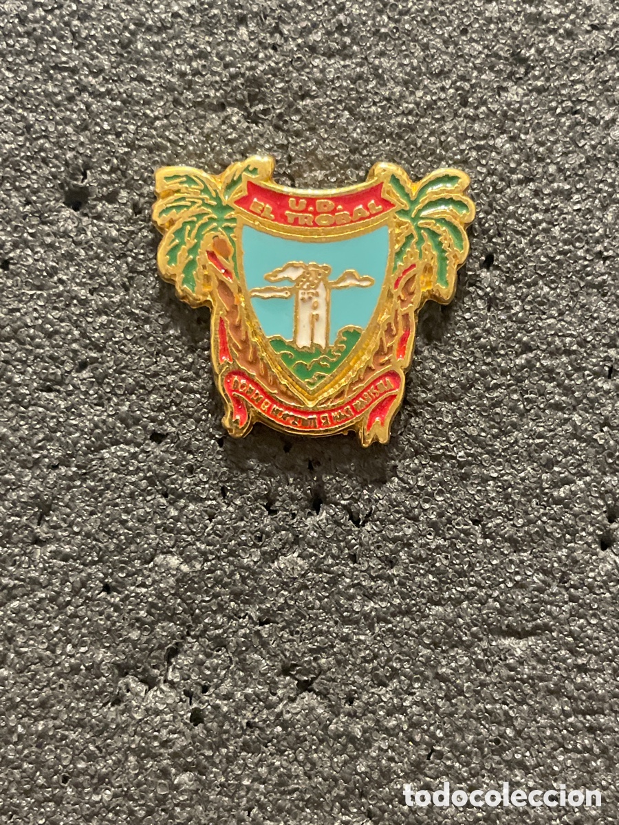 Collectionnisme sportif: Pin 543 U.D. EL TROBAL - Los Palacios (Sevilla)