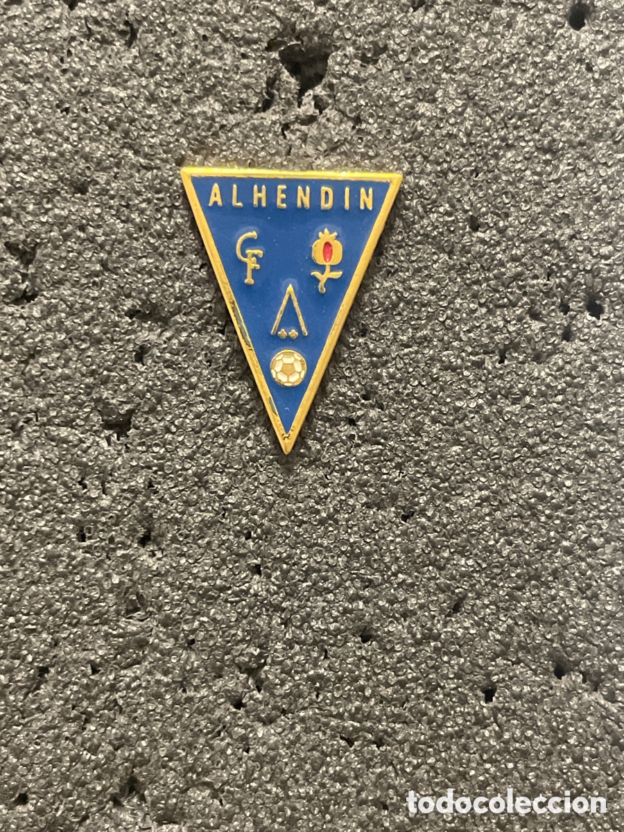 Collectionnisme sportif: Pin 555 ALHEND&Iacute;N C.F. - Alhend&iacute;n (Granada)