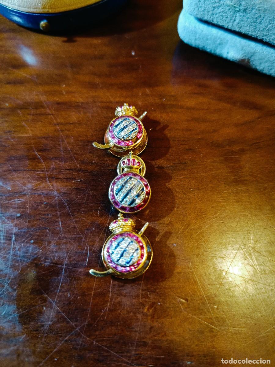 Collectionnisme sportif: Ins&iacute;gnies or i brillants RCD Espanyol