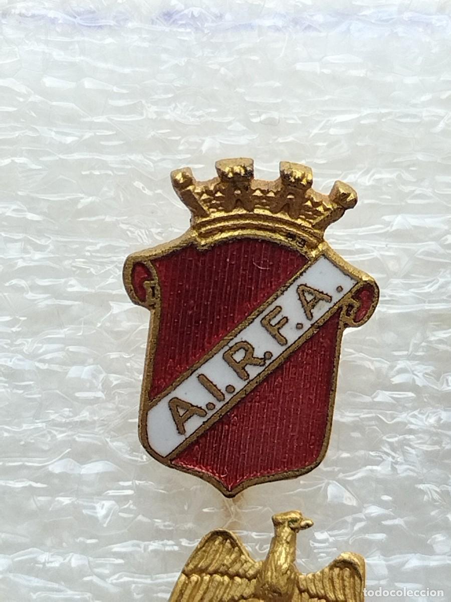Coleccionismo deportivo: Pins / Badges deportivos - Foto 2