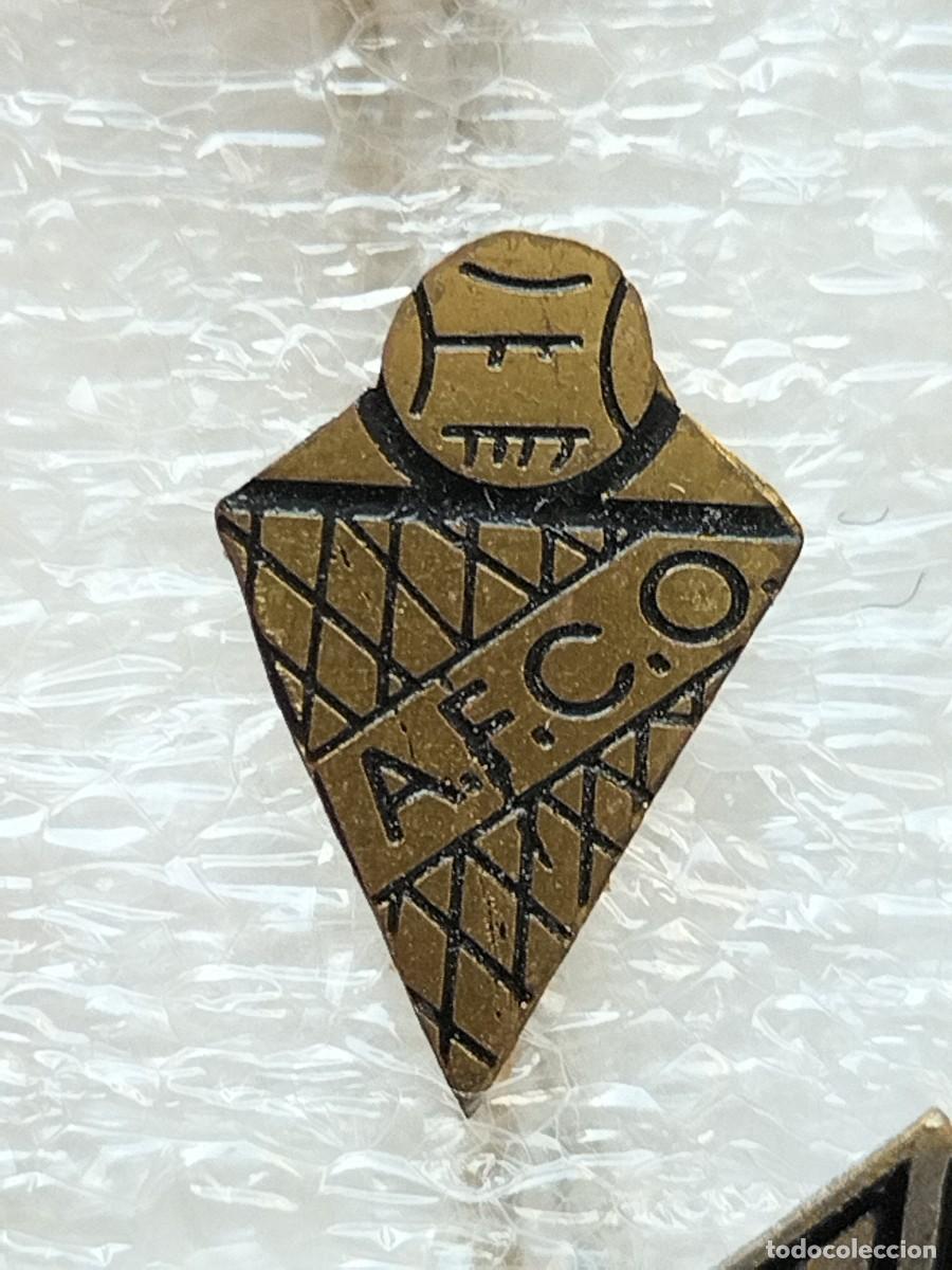 Coleccionismo deportivo: Pins / Badges deportivos - Foto 11