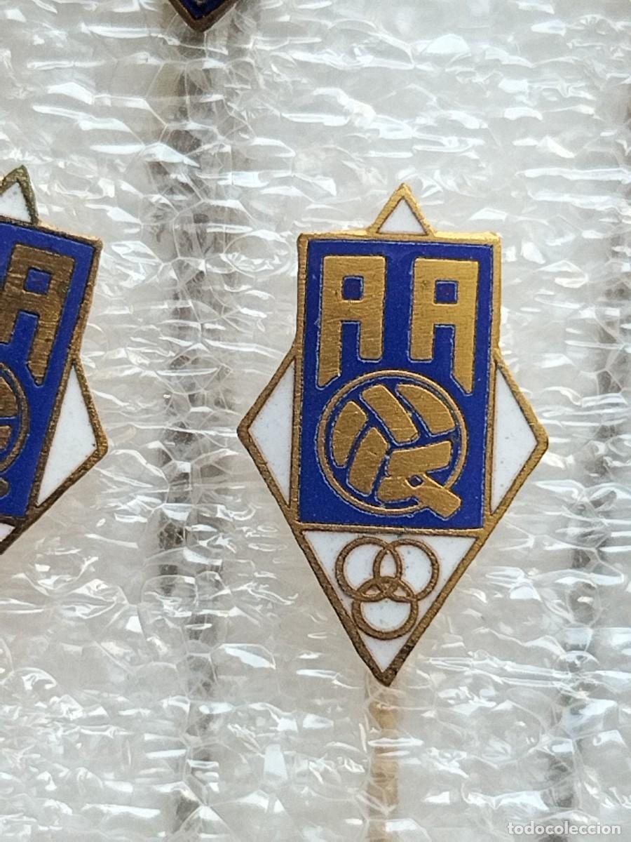 Coleccionismo deportivo: Pins / Badges deportivos - Foto 23