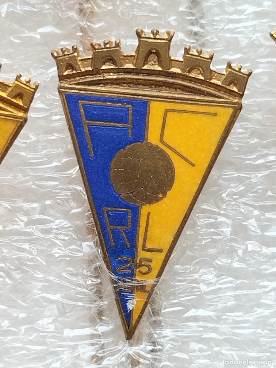 Coleccionismo deportivo: Pins / Badges deportivos - Foto 8