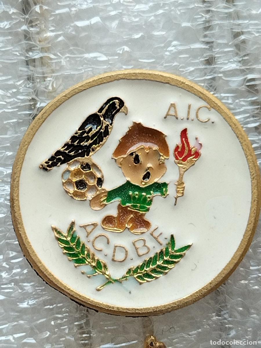 Coleccionismo deportivo: Pins / Badges deportivos - Foto 11