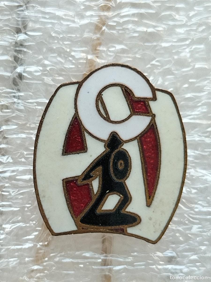 Coleccionismo deportivo: Pins / Badges deportivos - Foto 19