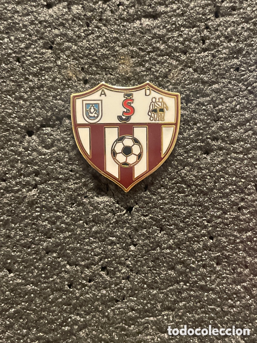Collezionismo sportivo: Pin 758 A.D. JUVENTUD SANLUQUE&Ntilde;A - Sanlucar de Barrameda (C&aacute;diz)