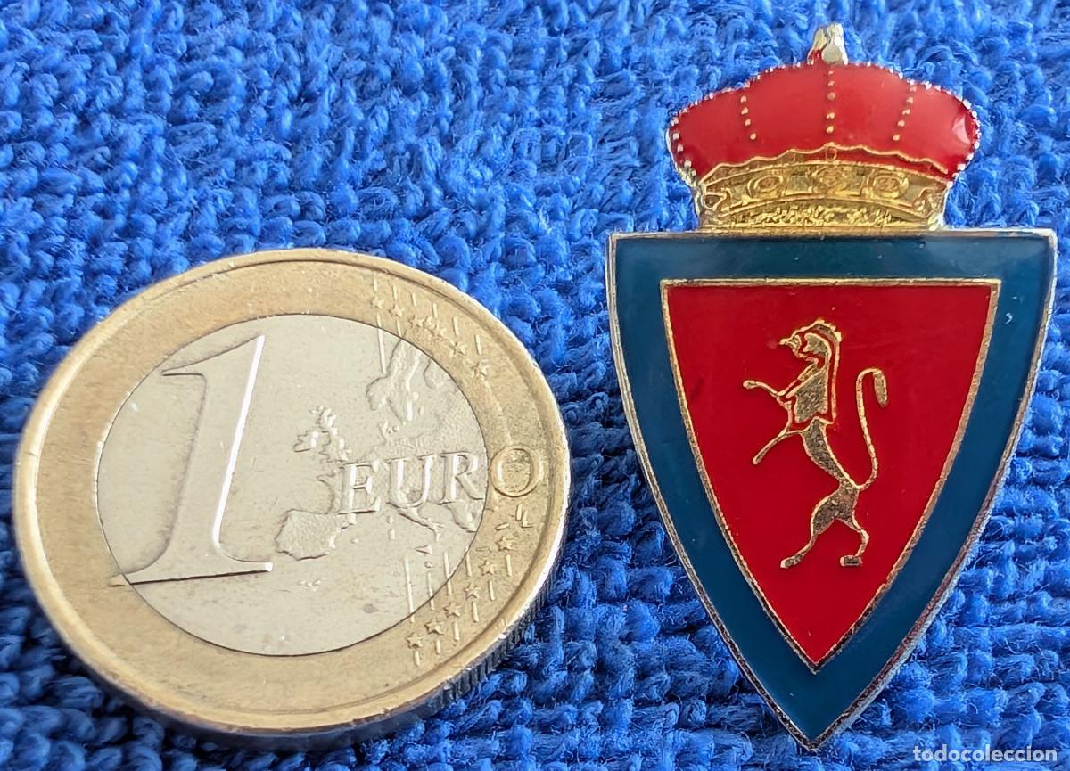 Colecionismo desportivo: Antiguo pin del Zaragoza en esmalte lacado