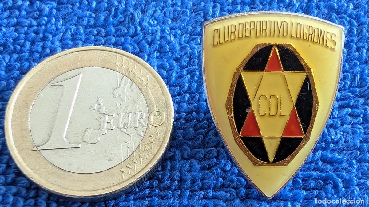 Coleccionismo deportivo: Antiguo pin del Logro&ntilde;&eacute;s en esmalte lacado - Foto 1