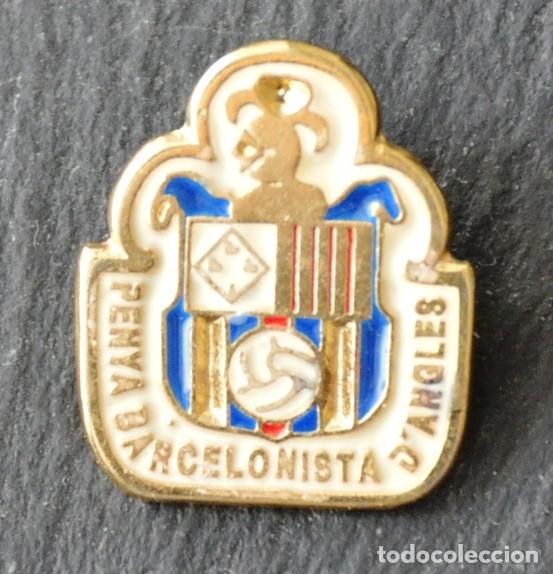 Colecionismo desportivo: PIN F&Uacute;TBOL - PENYA BARCELONISTA D&acute;ANGL&Egrave;S (GIRONA)