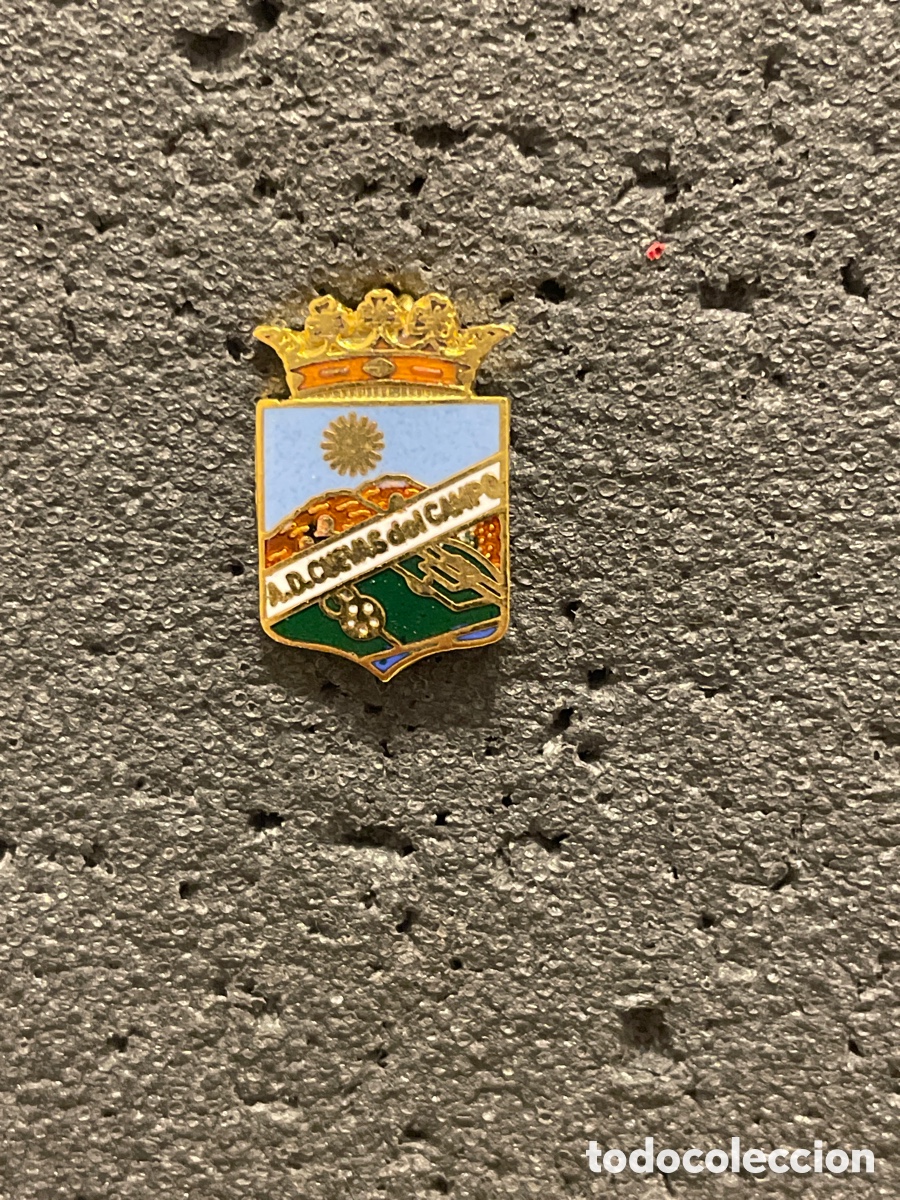 Collectionnisme sportif: Pin 800 A.D. CUEVAS DEL CAMPO - Cuevas del Campo (Granada)