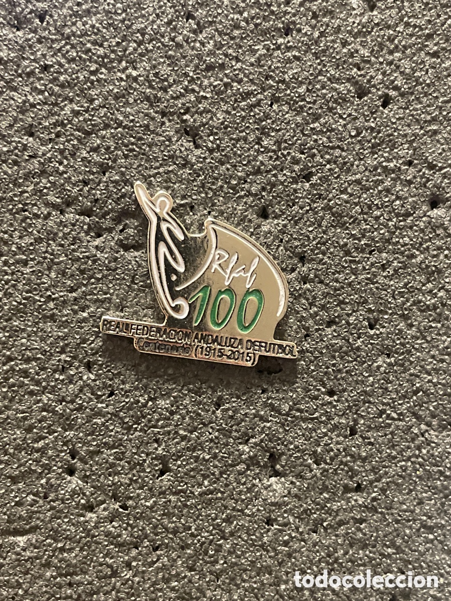 Collectionnisme sportif: Pin 815 FEDERACION ANDALUZA DE FUTBOL (100 a&ntilde;os)