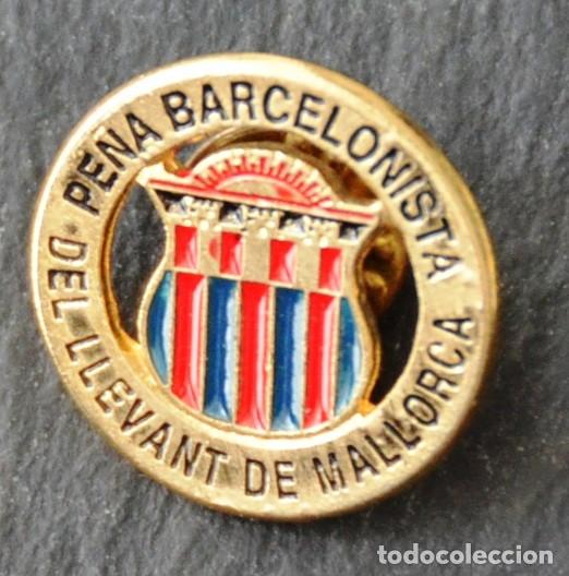 Collezionismo sportivo: PIN F&Uacute;TBOL - PENYA BARCELONISTA DEL LLEVANT DE MALLORCA