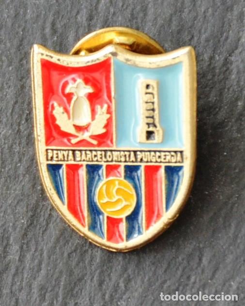Sammelleidenschaft Sport: PIN F&Uacute;TBOL - PENYA BARCELONISTA PUIGCERD&Agrave; (GIRONA)