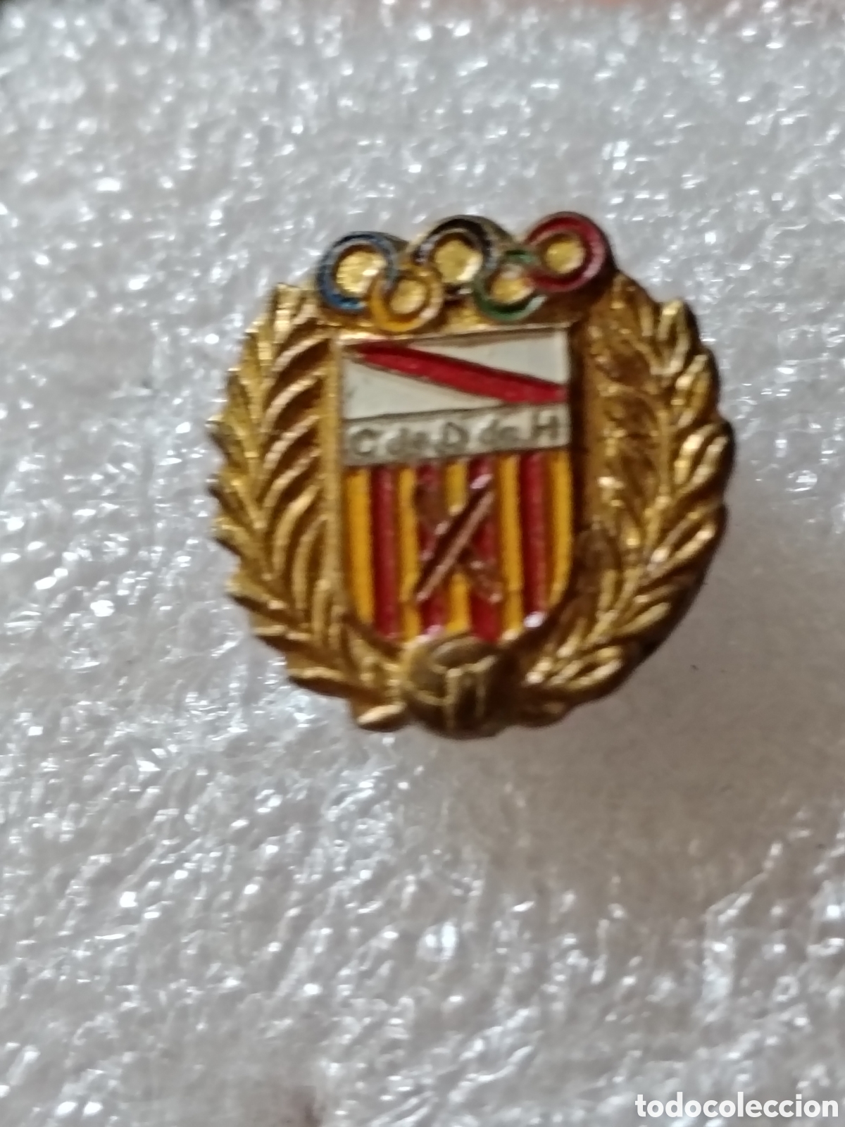 Sammelleidenschaft Sport: PIN F&Uacute;TBOL OJAL, CLUB DEP. HOSPITALET, BARCELONA