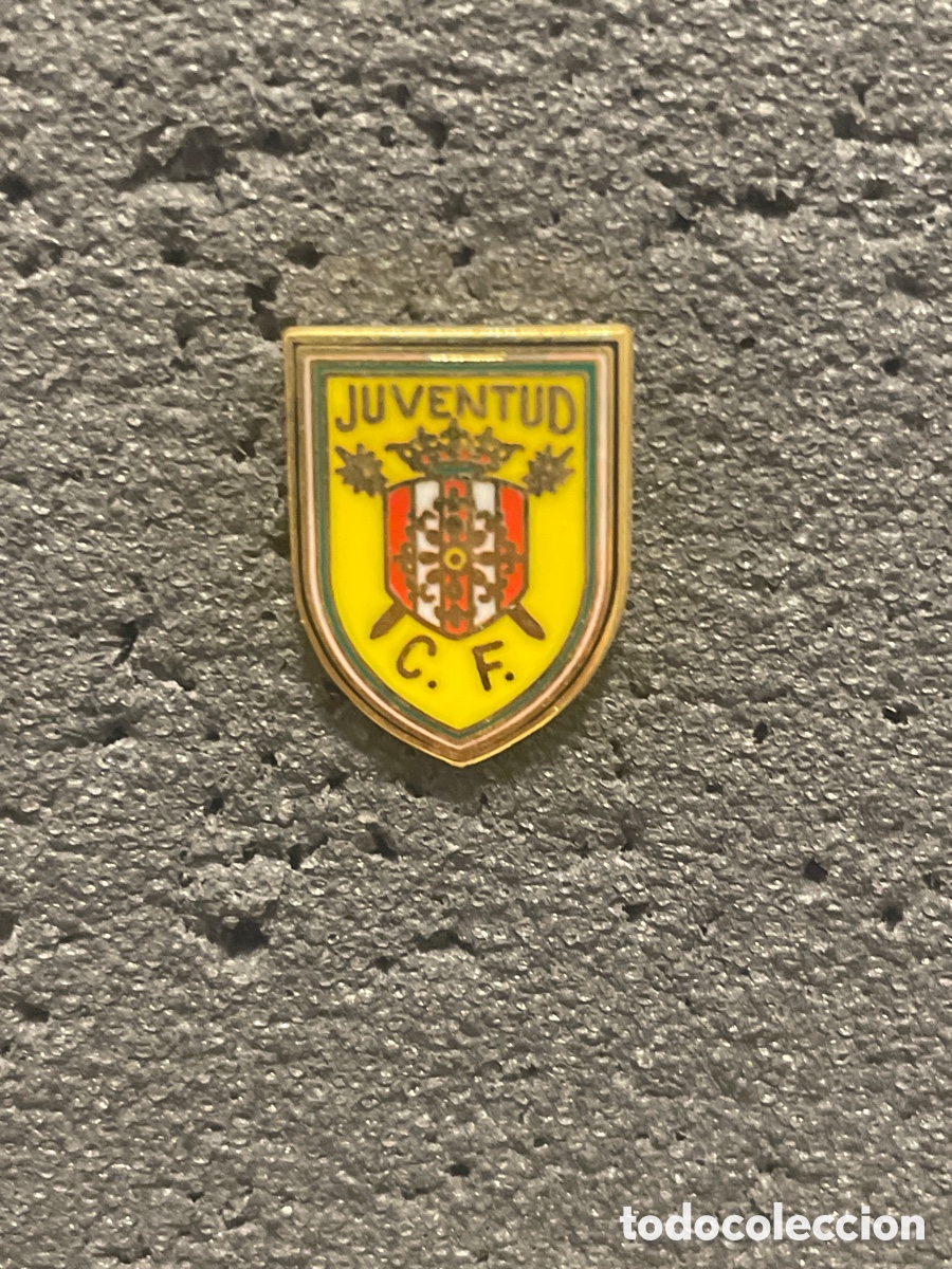 Colecionismo desportivo: Pin 865 JUVENTUD C.F. - V&eacute;lez M&aacute;laga (M&aacute;laga)