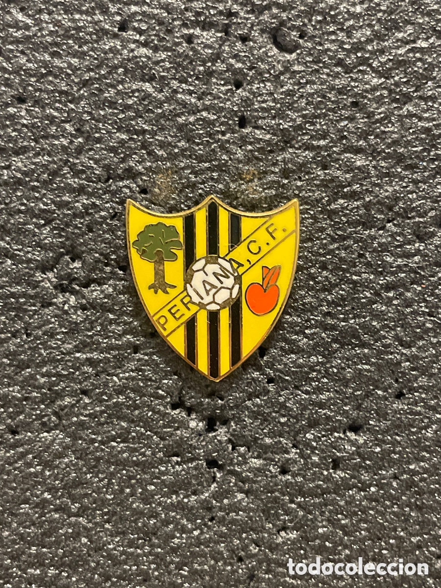 Collezionismo sportivo: Pin 875 PERIANA C.F. - Periana (M&aacute;laga)